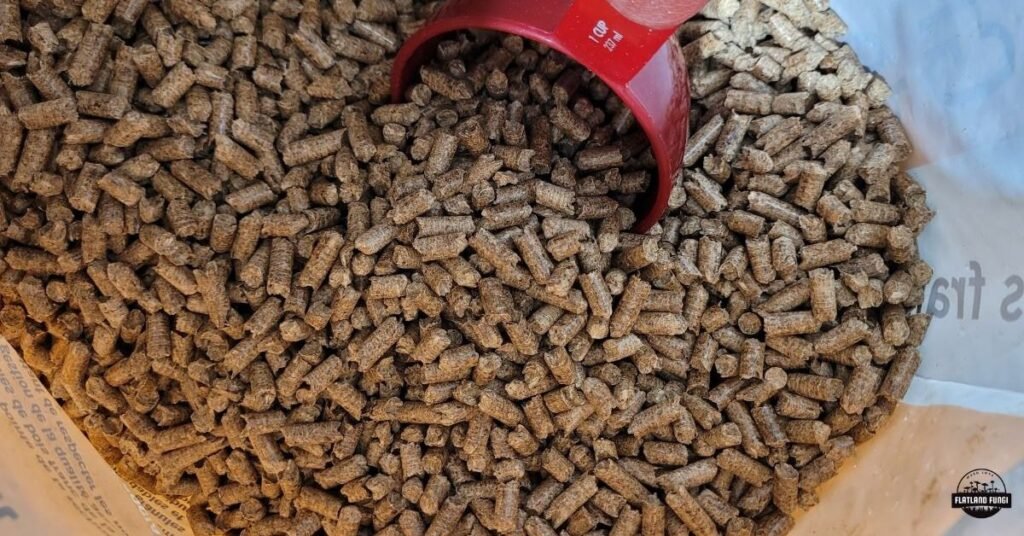 Hardwood pellet mushroom substrate